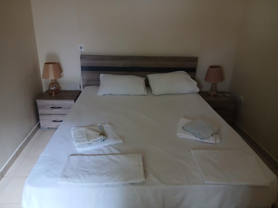 On the Wave Family Apartment Apartment in Thasos