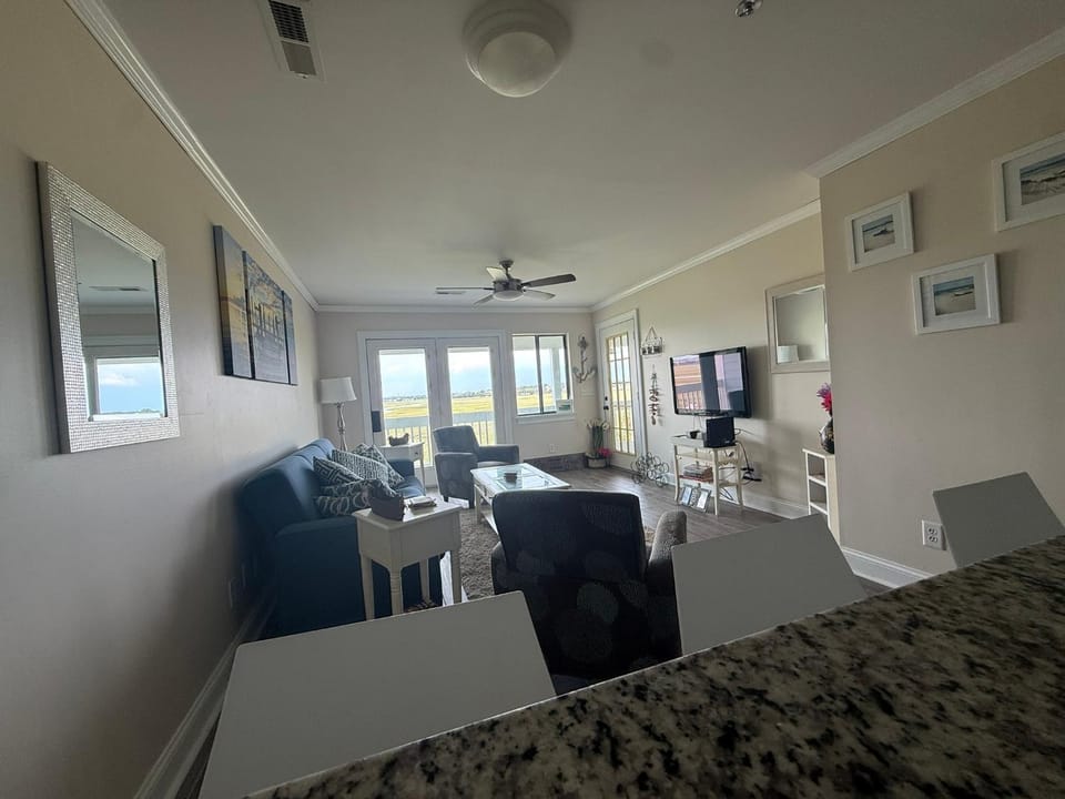 Condo Water View Folly Beach - Charleston Exotic Getaway Apartment in Folly Beach