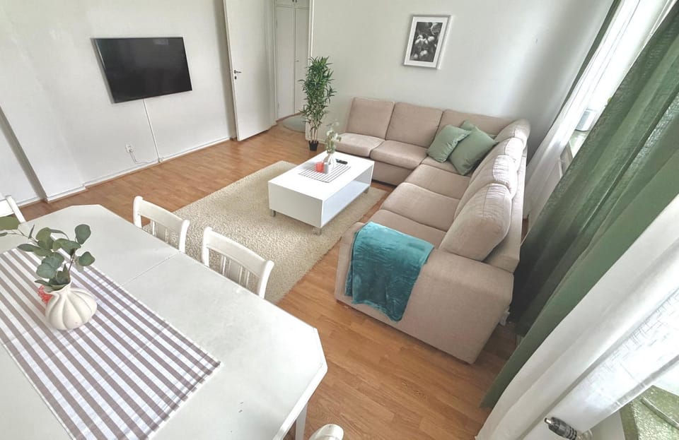 Communal lounge/ TV room, Living room, Seating area, Dining area