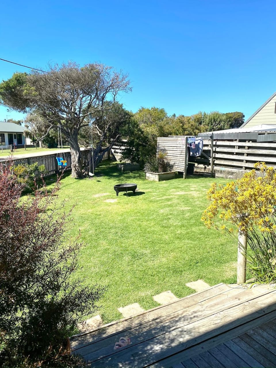 Modern family beach escape, easy walk to beach House in Sandy Point