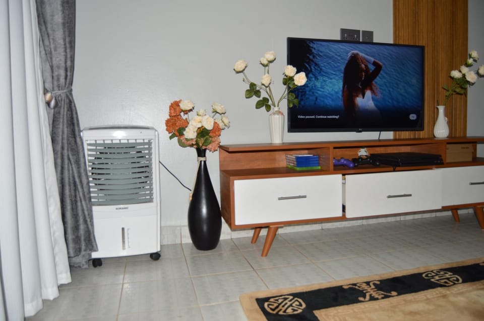 PearlStayAirbnb Bed and Breakfast in Kampala