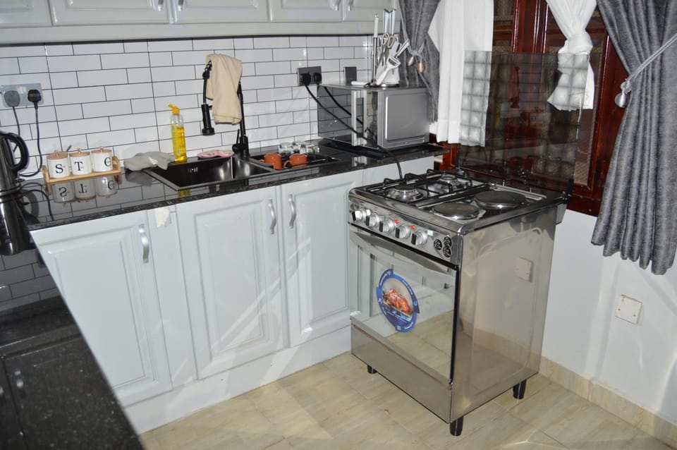 PearlStayAirbnb Bed and Breakfast in Kampala