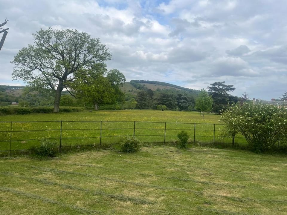 Recently renovated Lodge Cottage, Quantocks House in Taunton Deane