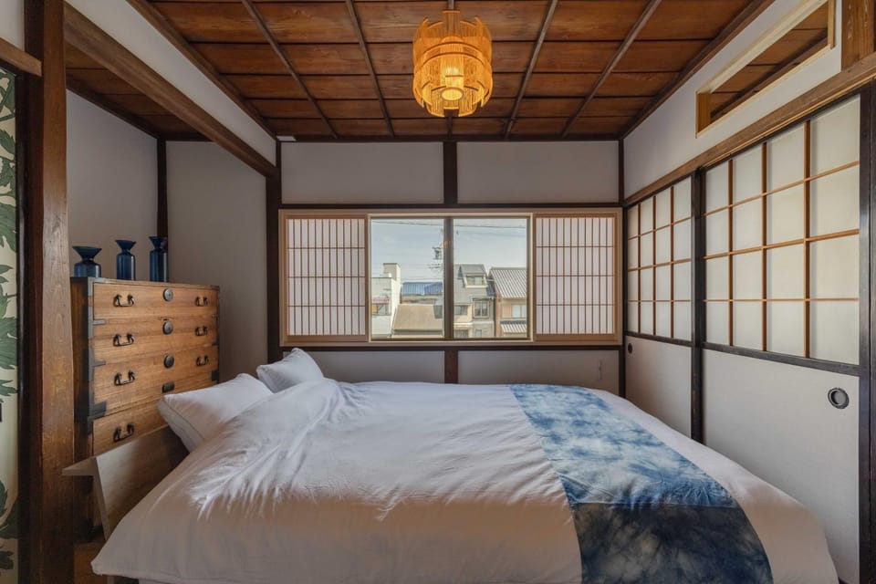 Giraffe Inn Apartment in Shizuoka Prefecture