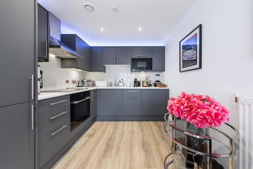 Luxury Riverside Duplex 2 Bed Greenwich London Near O2 Apartment in London Borough of Lewisham