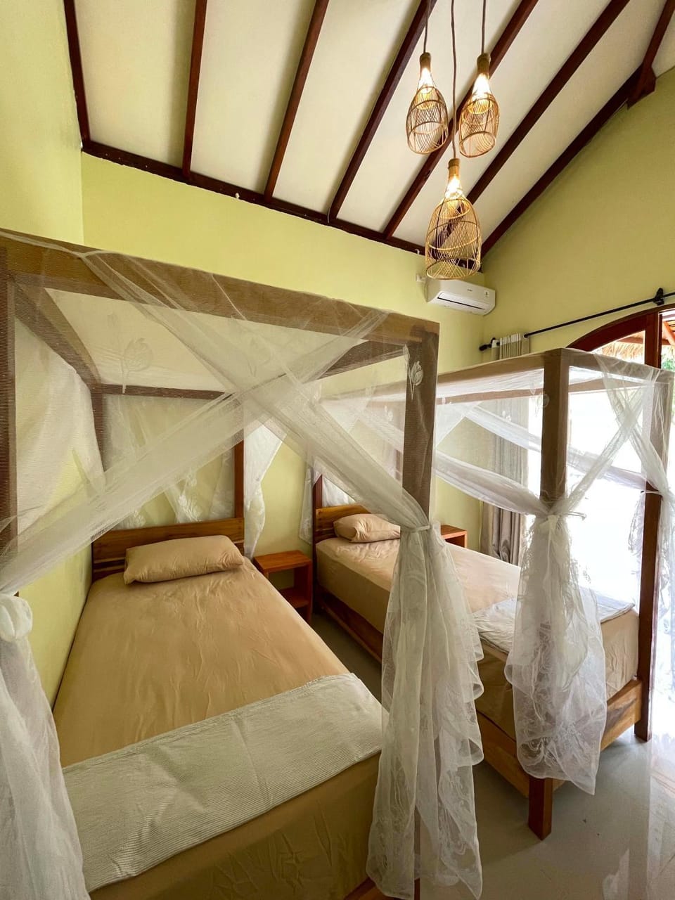 Gino's Jungle Lodge - Restaurant & Jungle Trekking Hotel in Indonesia