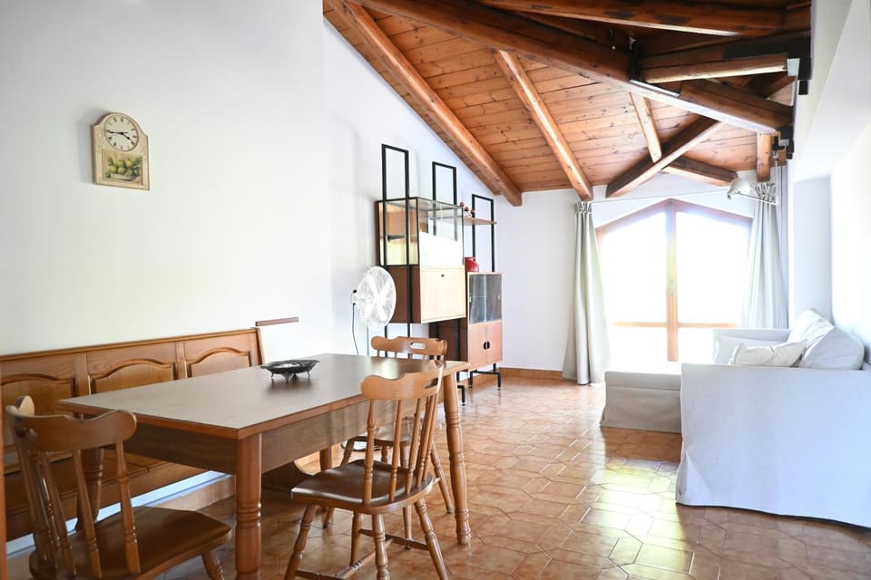 SE281 - Senigallia, luminosa e ampia mansarda con wifi Apartment in Senigallia