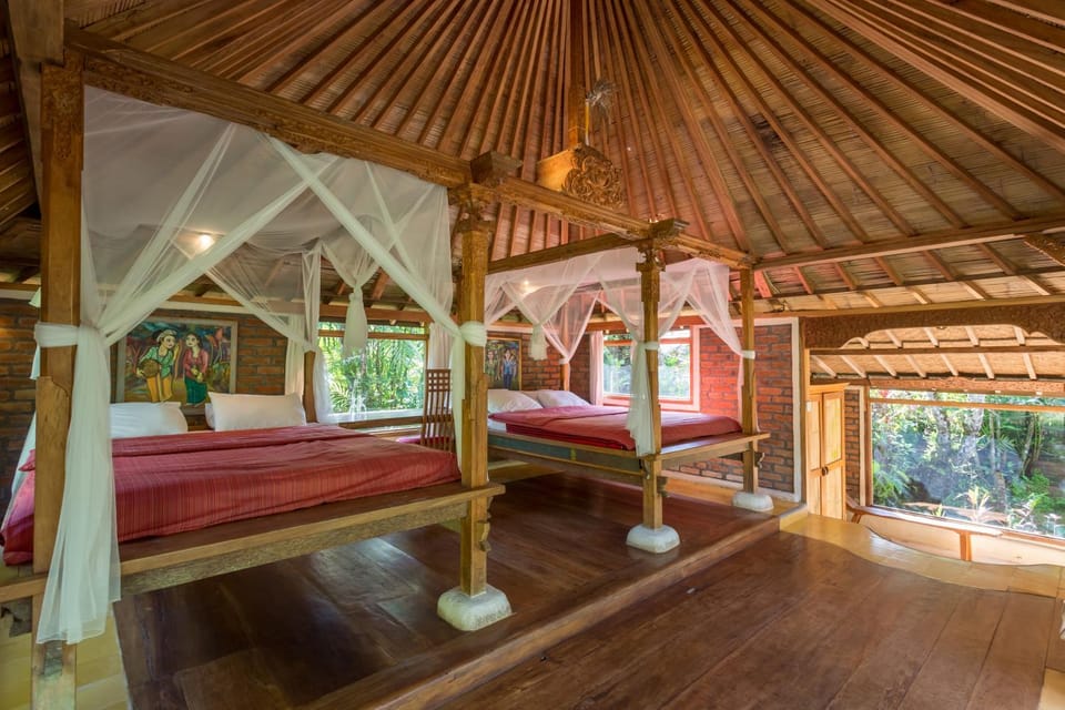 Bed, Photo of the whole room