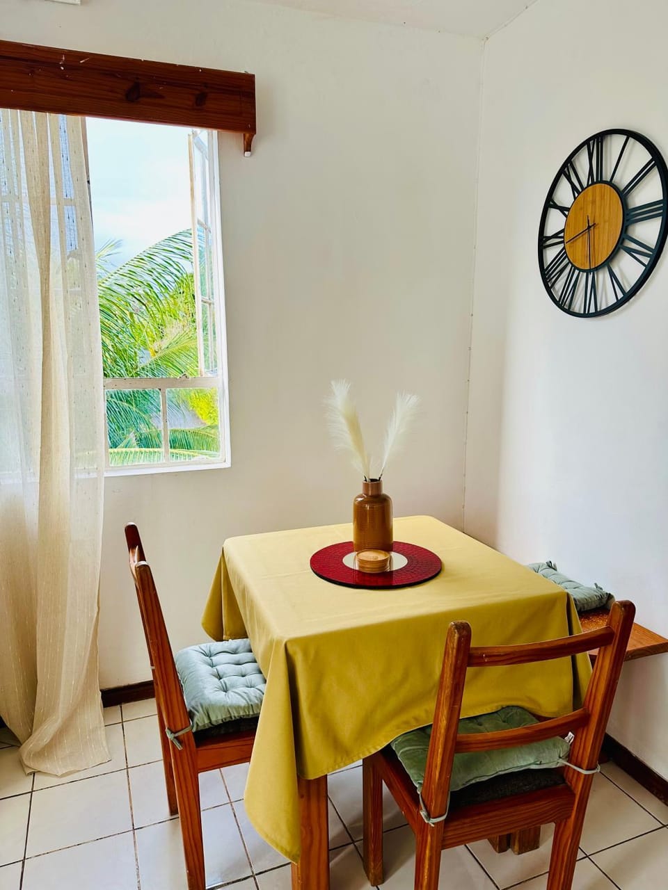 Balkon DAlbion 3 Mins Walk to beach Apartment in Rivière Noire District, Mauritius