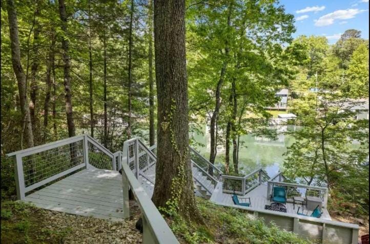 Peaceful home in a quiet cove House in Lake Lure