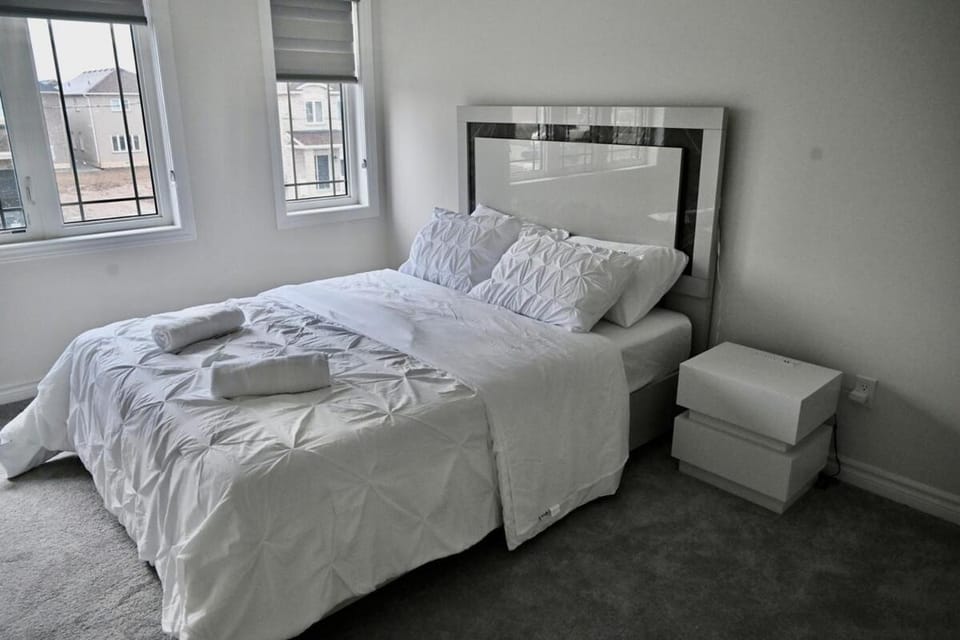 New home House in Saint Catharines