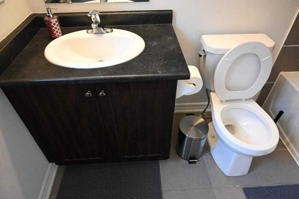 New home House in Saint Catharines