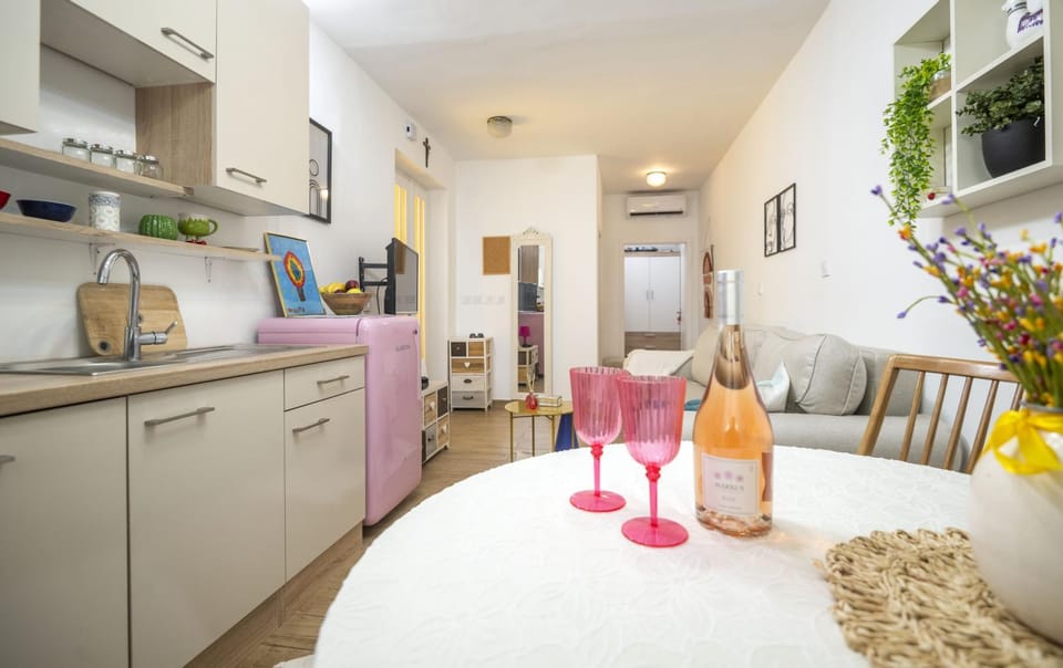 Lucy's apartment Apartment in Split-Dalmatia County