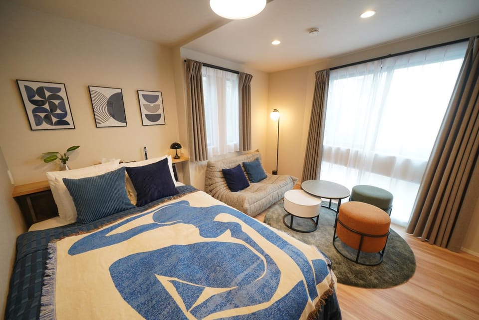 Bed, Photo of the whole room, Bedroom
