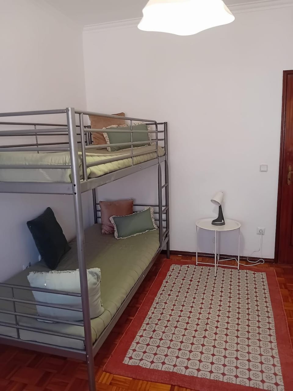 Bed, Bedroom, bunk bed