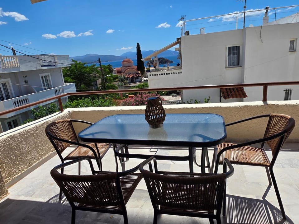 Balcony/Terrace, Balcony/Terrace