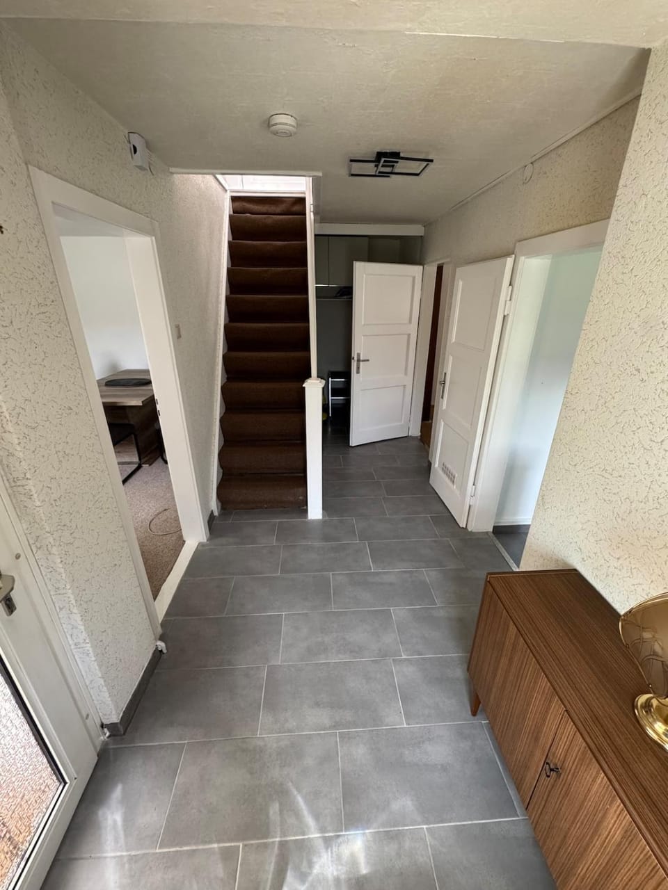 Big House with Bigger Garden 5 Minutes to Expo Apartment in Hanover