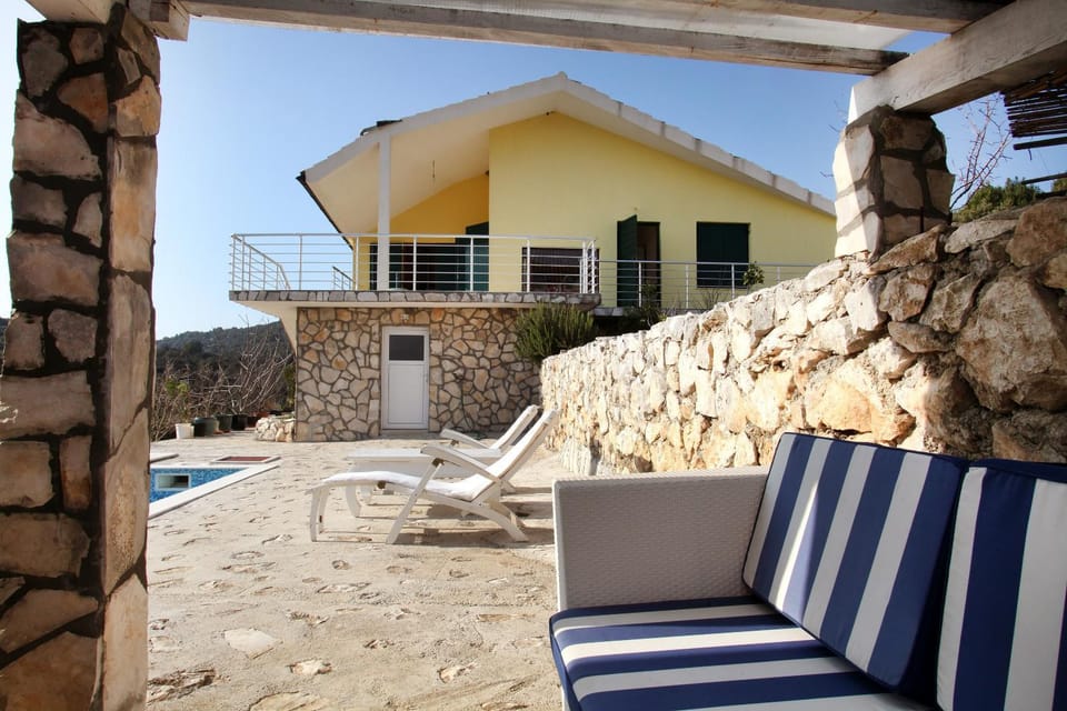 Villa Irena Villa in Šibenik-Knin County, Croatia