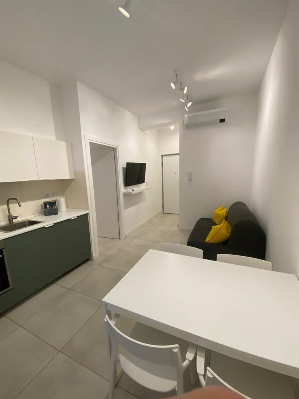 Kitchen or kitchenette, Living room