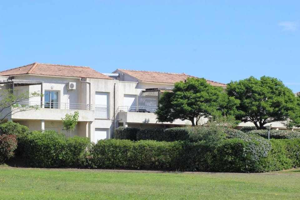 Beachfront apartment Apartment in Poggio-Mezzana