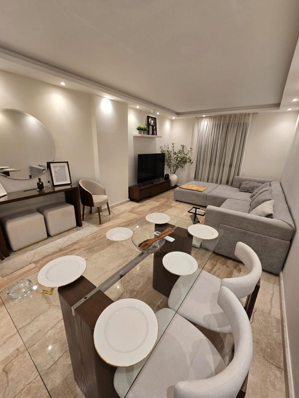 شقه شيراتون كمباوند الجار Apartment in New Cairo City