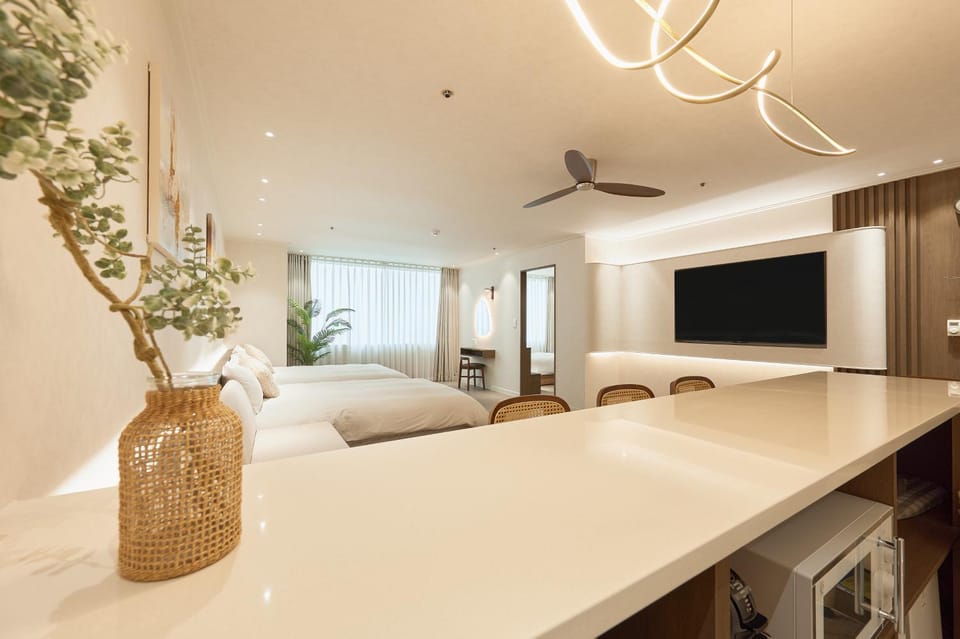 Willowhouse Hongdae Premium Suite Bed and Breakfast in Seoul