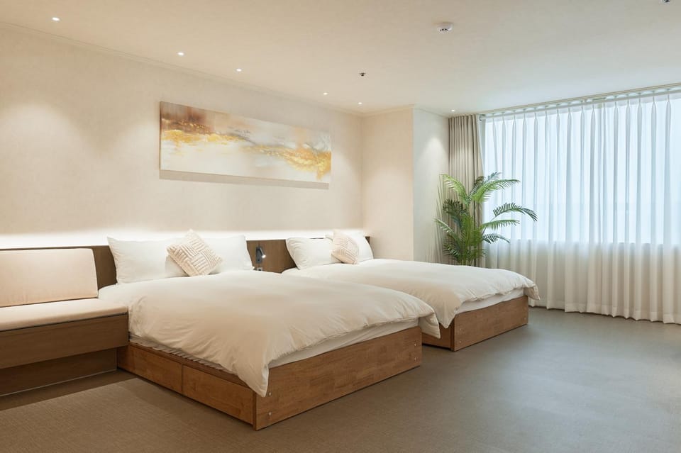 Willowhouse Hongdae Premium Suite Bed and Breakfast in Seoul
