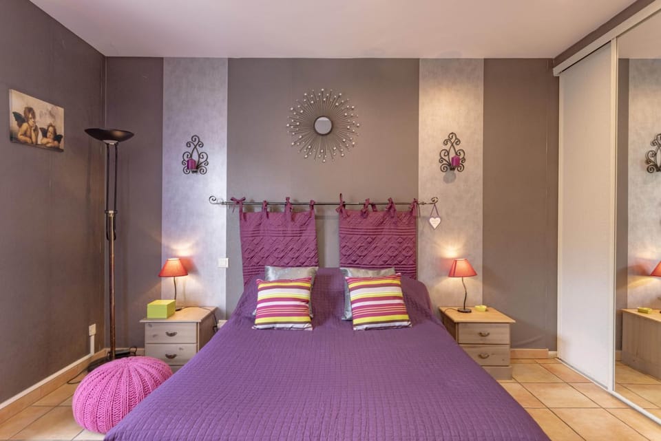 Chez Nicole - Suite Familiale Bed and Breakfast in Occitanie