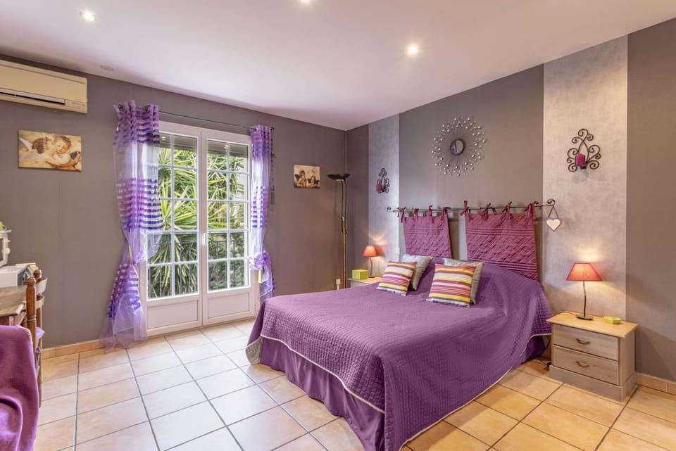Chez Nicole - Suite Familiale Bed and Breakfast in Occitanie