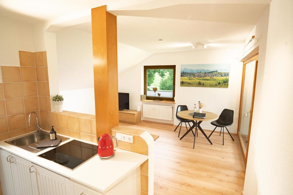 Living room, Food, kitchen