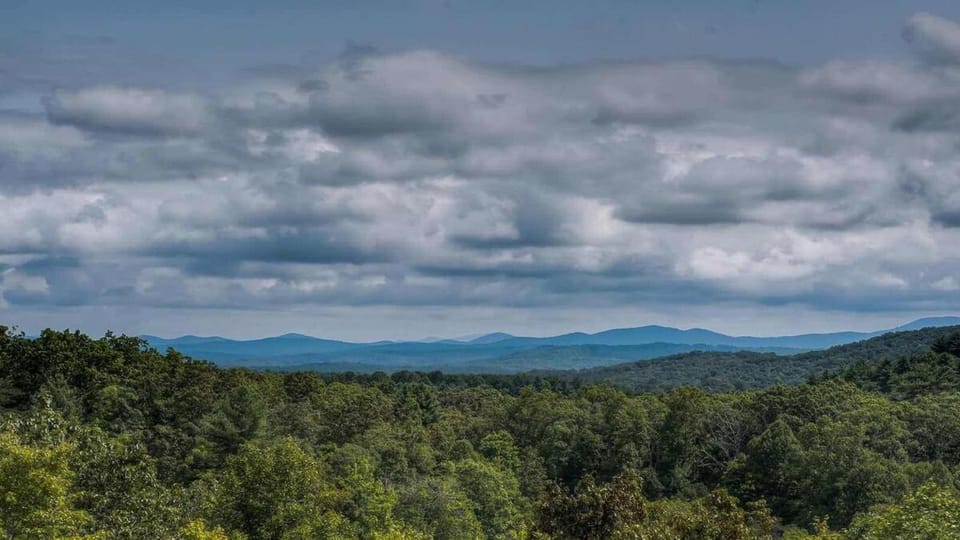 Five Star Lodge House in Georgia