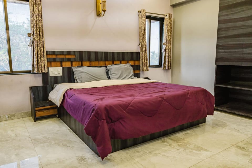 Casa Royal 4BHK Private Pool Villa Villa in Lonavla