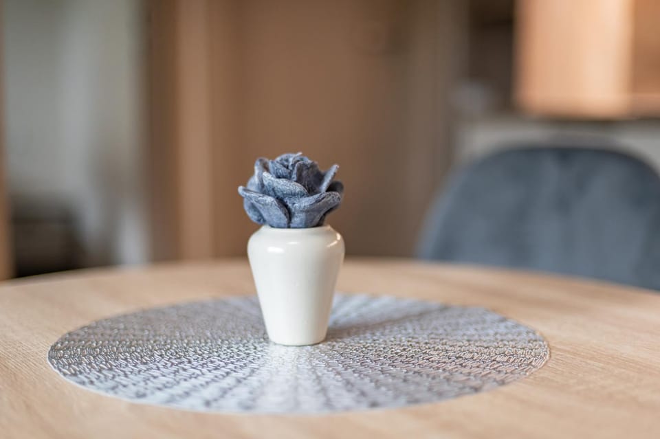 Living room, Decorative detail, Seating area