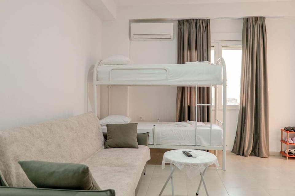 Living room, Bedroom, bunk bed
