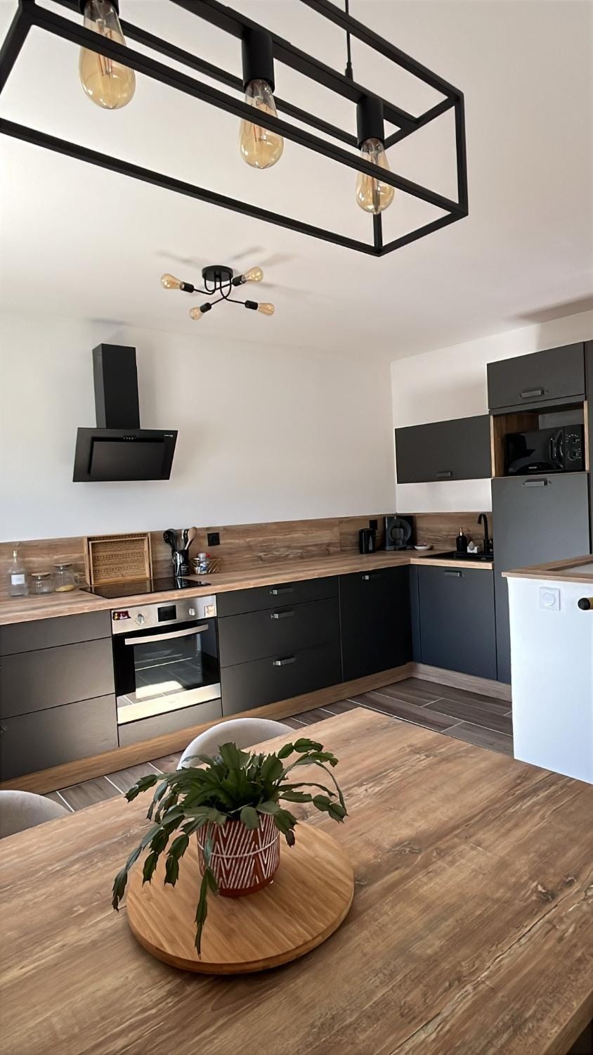 Charmante maison de village avec terrasse House in Auvergne-Rhône-Alpes