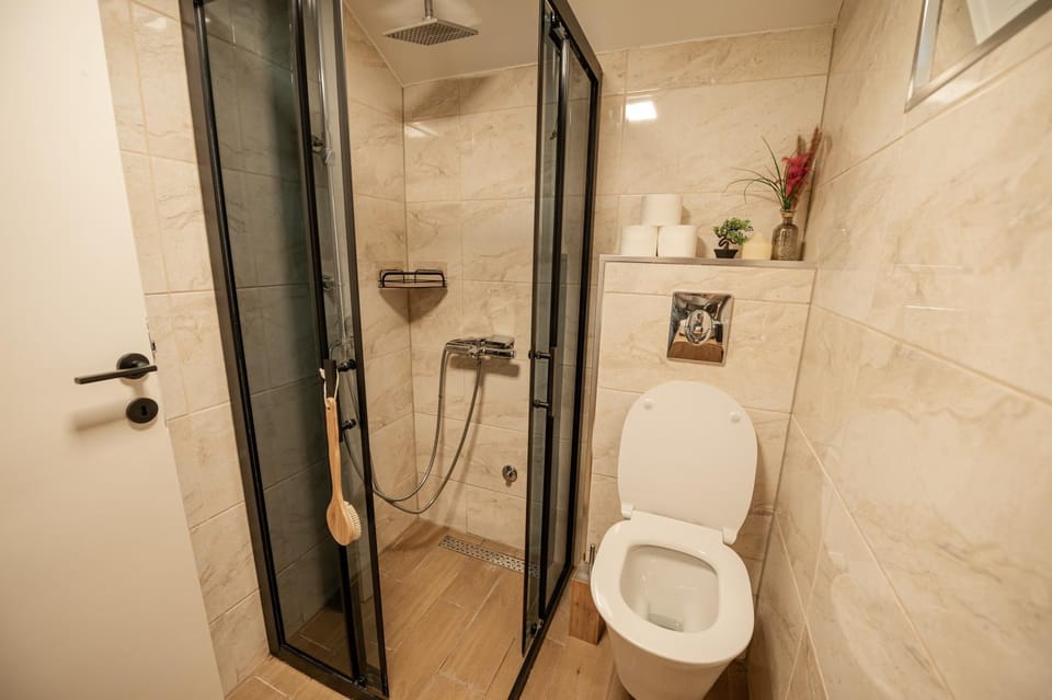 Heaven Eleven apartments House in Ohrid