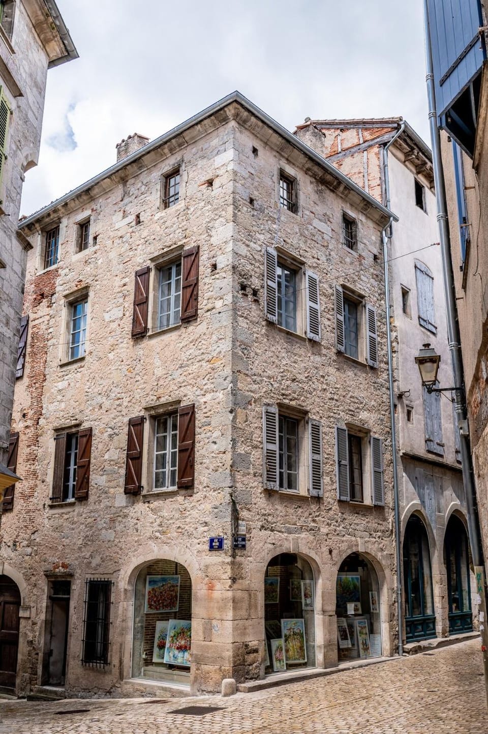 New - Gîte les 3 Fleurs au centre historique House in Saint-Antonin-Noble-Val