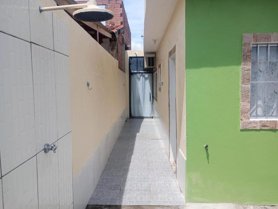 Wellington Almeida Ferraz House in Caraguatatuba
