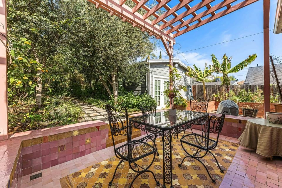 Patio, Garden