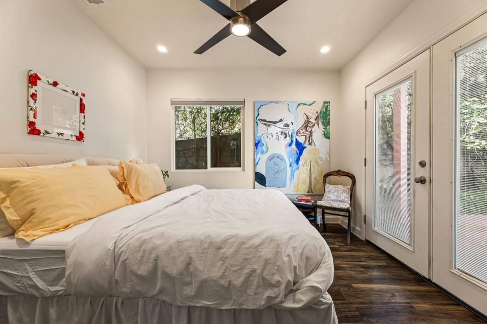 Bed, Decorative detail, Bedroom