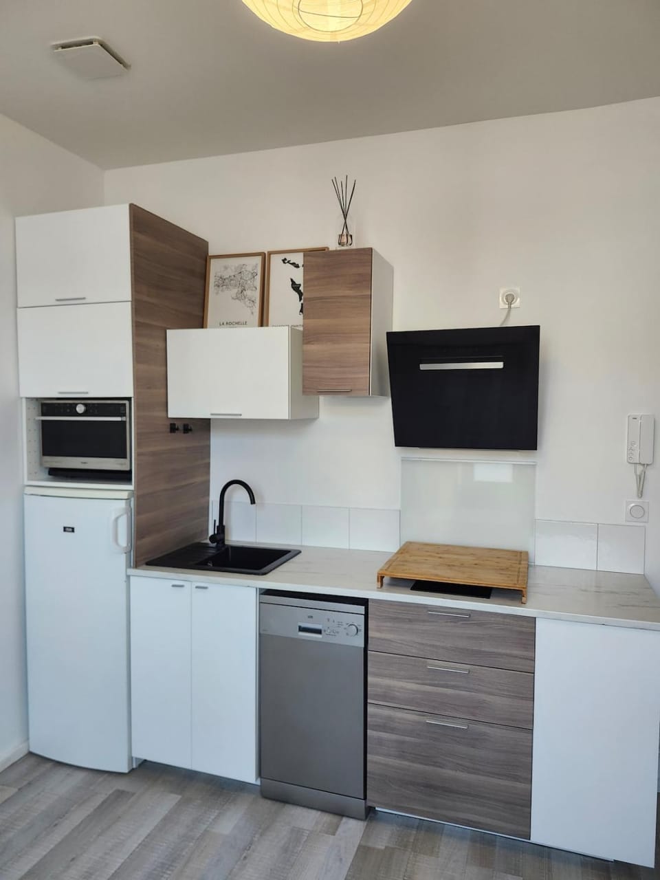 Kitchen or kitchenette