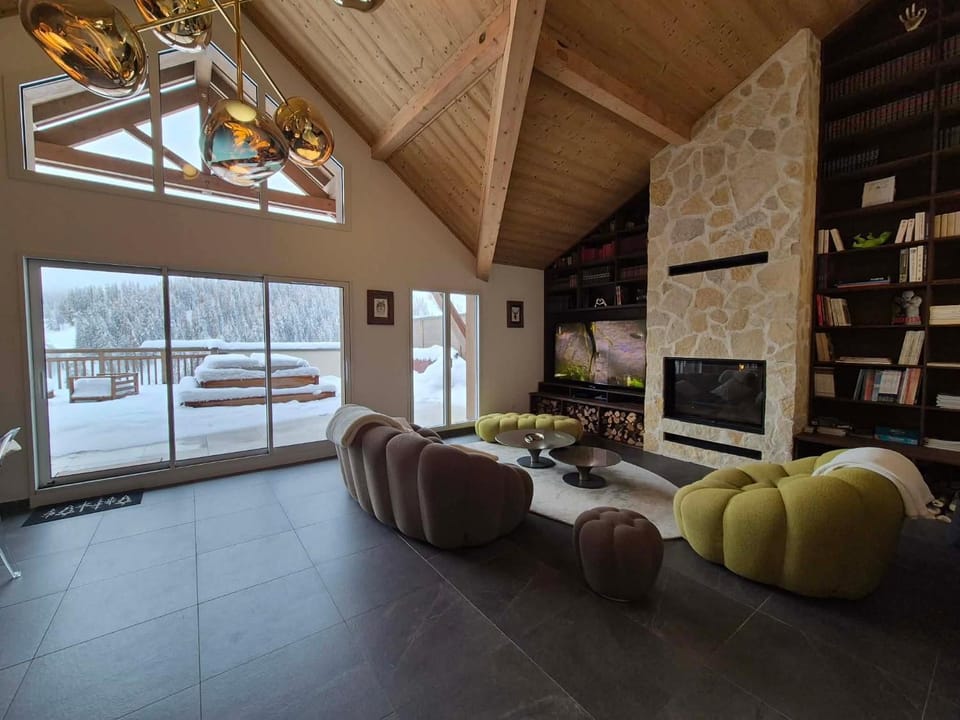 TV and multimedia, Living room