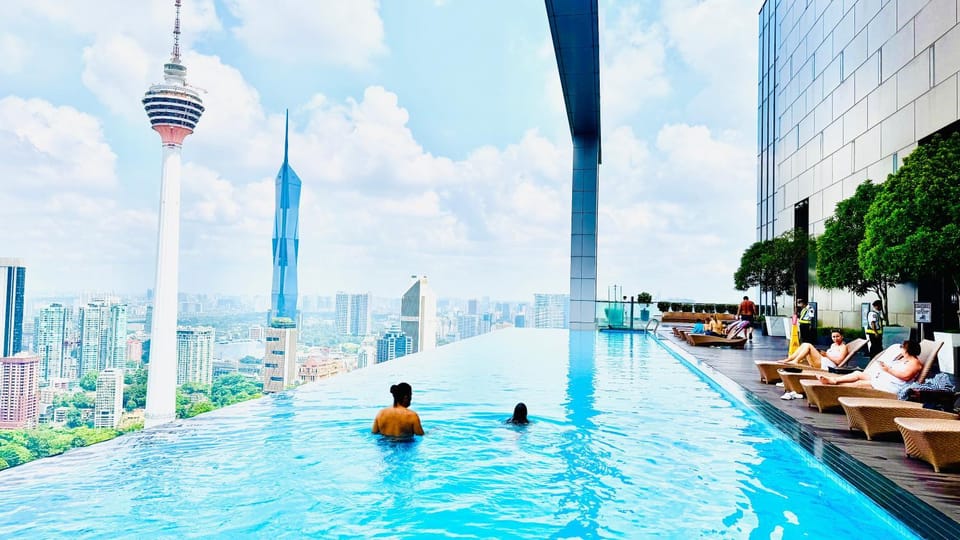Nearby landmark, Day, View (from property/room), City view, Pool view, Swimming pool
