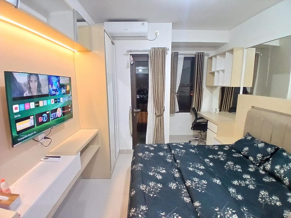 Bedroom, air conditioner