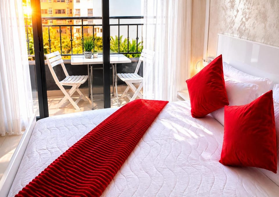 Bed, View (from property/room), Balcony/Terrace, Bedroom