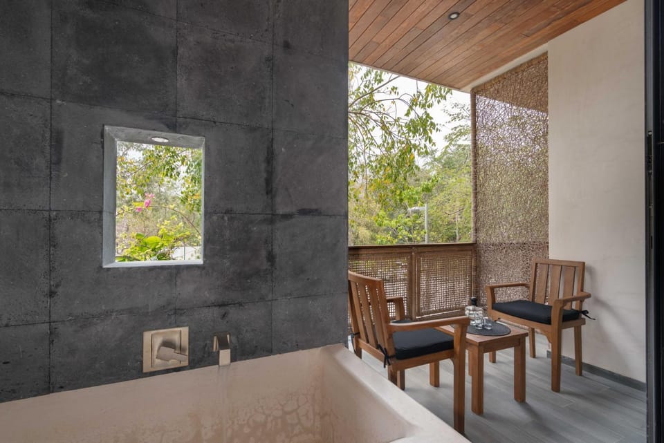 Natural landscape, Hot Tub
