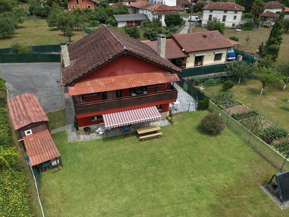 Casa Rocha House in Asturias