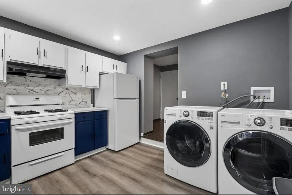Cozy 2 BR home in South Philly - Easy City Access House in Philadelphia