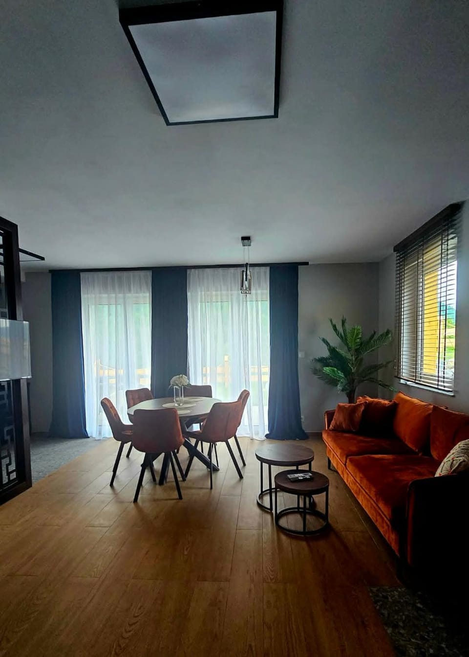 Living room, Seating area, Dining area