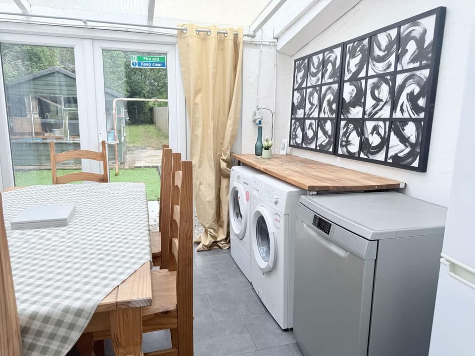 ONYX 4BR home near Computing History Museum House in Cambridge